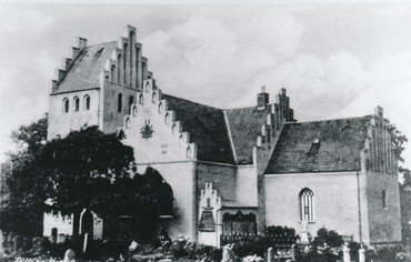 kirken ude fra 1930